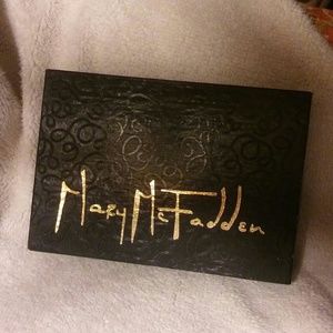 NEW Mary McFadden Pearl Color Evening Purse